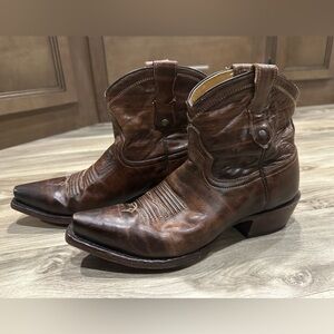 Women’s Roper Boots size 8.5